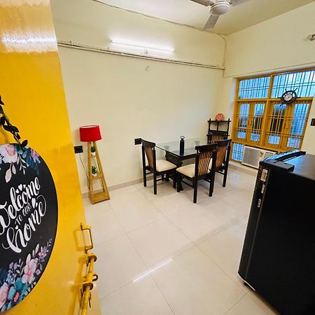 The Yellow House - Couple'S Getaway In Gomti Nagar- 1 Bhk Lucknow Exterior foto